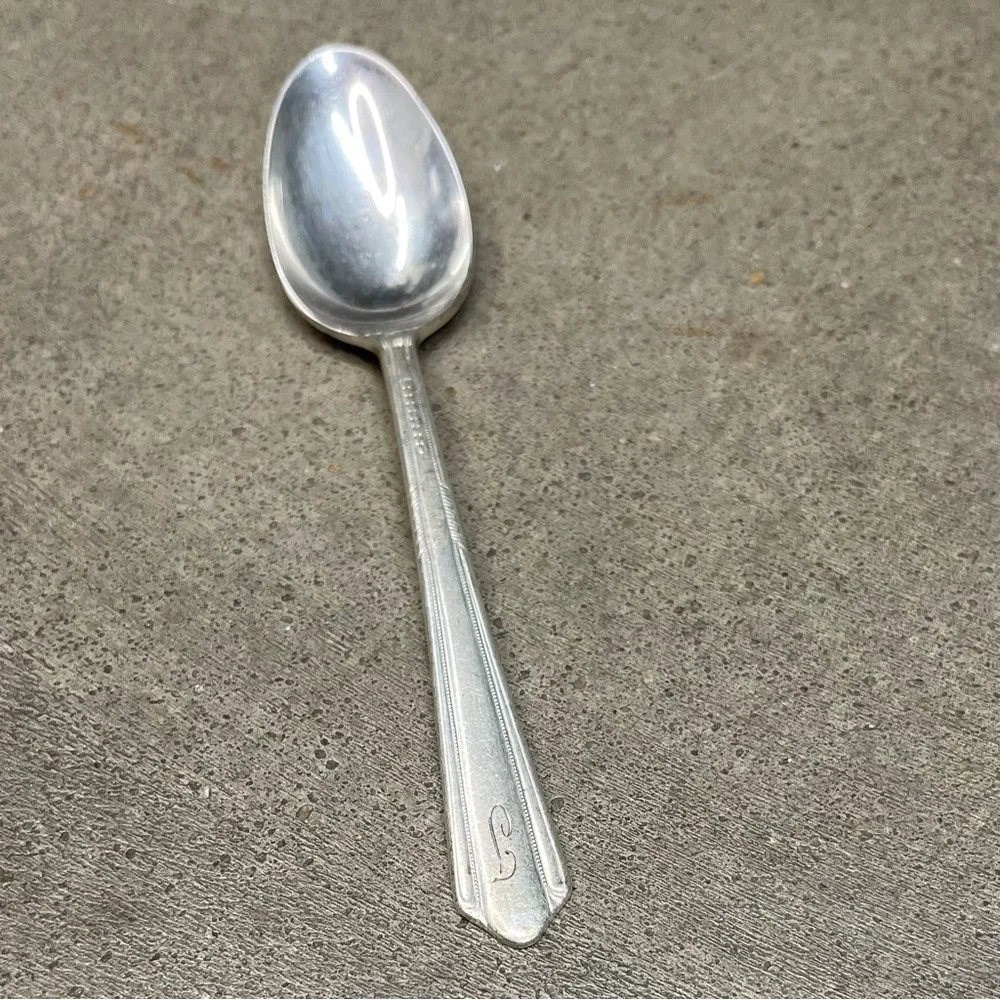 Vintage 1939 Holmes & Edwards Silverplate Flatware Set w Case Art Deco - Picture 10 of 11